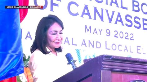 Incumbent Gwen Garcia beats Ace Durano by landslide for Cebu .